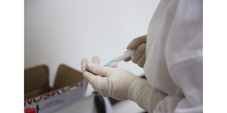 Минздрав разрешил вакцинацию детей от COVID-19