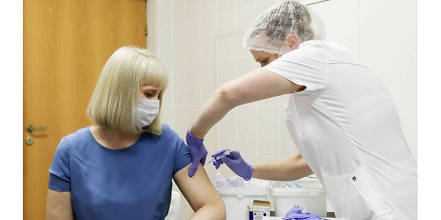 В Гродненской области начали вакцинировать работников крупных предприятий