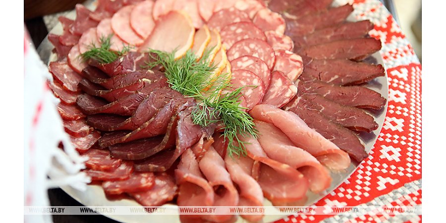 Католикам в Беларуси разрешили не воздерживаться от мясных блюд 8 марта