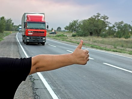 «Возьму попутчика...». МНС будет пресекать попытки перевозчиков получать прибыль с помощью сервисов по поиску попутчиков