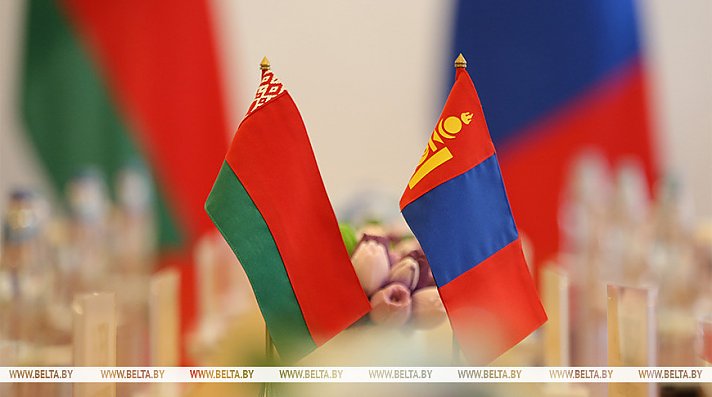 Александр Лукашенко направился с государственным визитом в Монголию