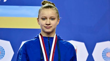 Гимнастка Титовец победила в упражнении на брусьях на этапе Кубка мира в Баку