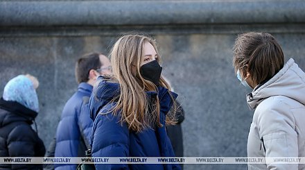 В Гродненской области в сутки выпускается более 120 тыс. защитных масок и повязок