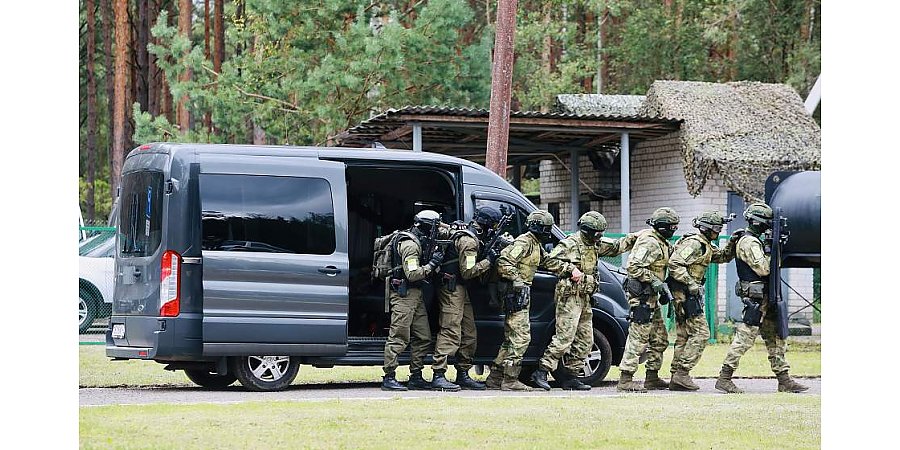 Прорыв границы, захват заложника и разминирование. На Гродненщине завершились комплексные оперативно-тактические учения с Гродненской погрангруппой