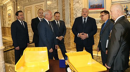 Александр Лукашенко: контроль качества белорусских товаров и услуг будет поставлен на более высокий уровень