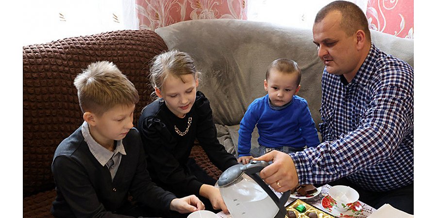 В Беларуси планируют усилить адресность господдержки семей с детьми