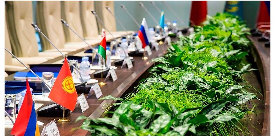 В ЕАЭС меняется упрощенный порядок таможенного декларирования товаров