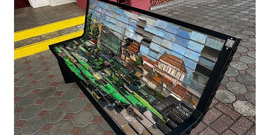В Лиде ко Дню белорусской письменности появились скамьи-пазлы с изображениями города