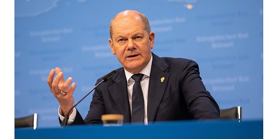 Шольц: Украине будет очень тяжело без помощи США