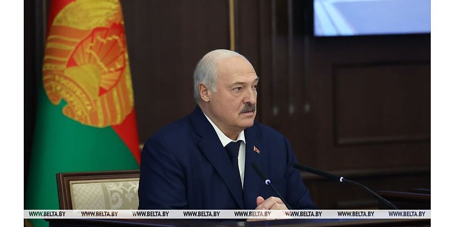 "Основа дальнейшей результативности". Александр Лукашенко обозначил "мгновенные" задачи для правительства