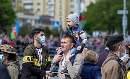 Майский трудовой марафон: сколько дней белорусы будут работать и отдыхать в последнем весенним месяце