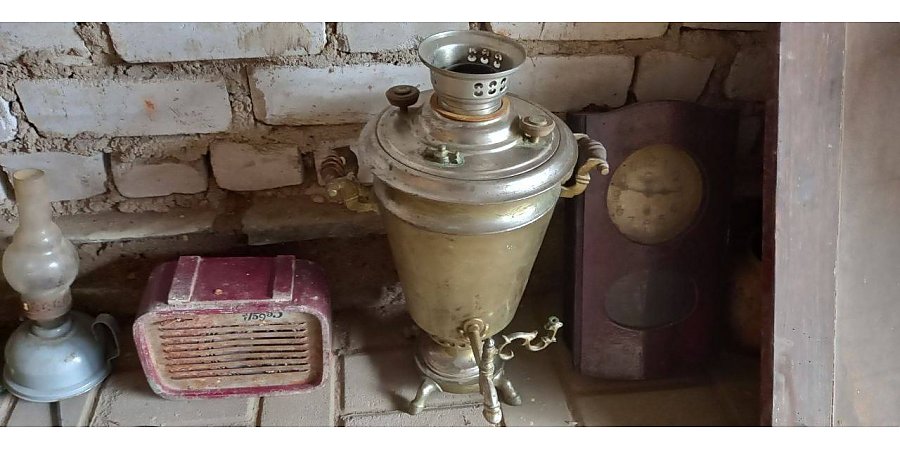 В Вороновском районе мужчина обворовывал нежилые дома. Выносил оттуда винтажные предметы