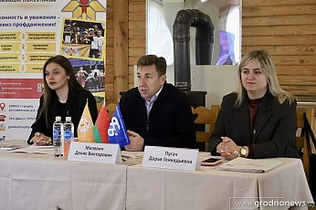 Выездное заседание Молодежного совета областного профсоюза работников культуры, информации, спорта и туризма проходит на базе туристического комплекса «Пышки»
