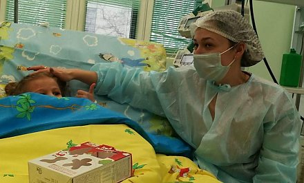 В Беларуси впервые спасли ребенка от тяжелейшей пневмонии при помощи аппарата ЭКМО