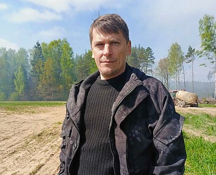 Председатель Вороновского райисполкома Василий Шлык: «Все необходимые меры для ликвидации лесного пожара приняты»