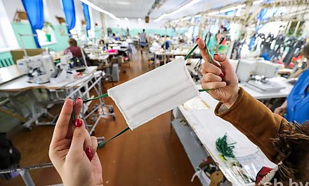 Эксперт ВОЗ объяснила, когда маска не защищает, а вредит