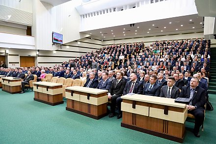 Заседание депутатов местных Советов депутатов базового уровня Гродненской области по выборам членов Совета Республики Национального собрания Республики Беларусь восьмого созыва проходит в Гродно