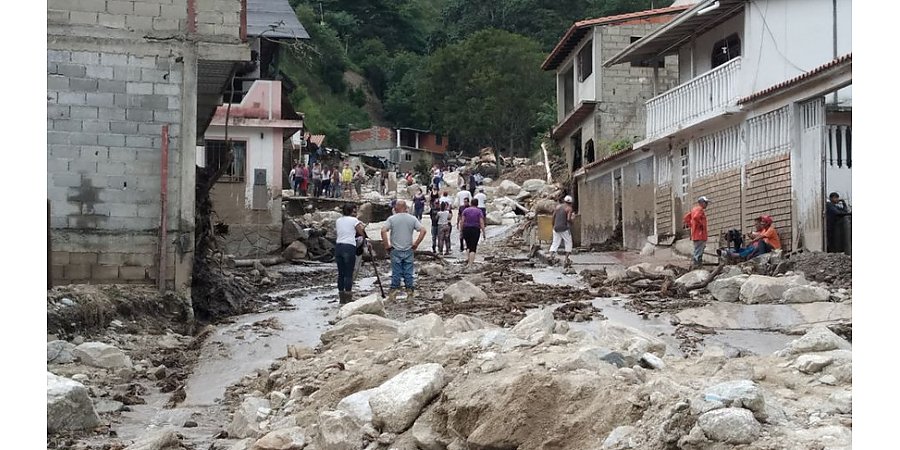 Президент Венесуэлы объявил чрезвычайное положение из-за наводнений в стране