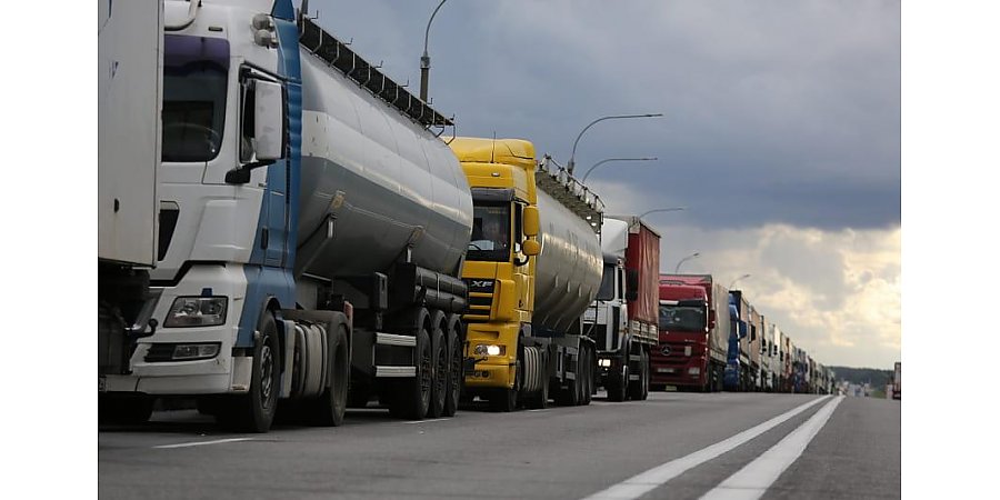 Более 2-х тысяч фур скопилось в очередях на границе со странами Евросоюза