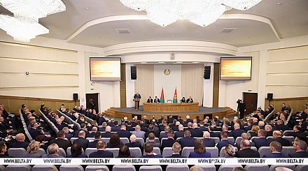 Александр Лукашенко: моя цель, как и раньше, - сохранить деревню. Не будет деревни - не будет государства