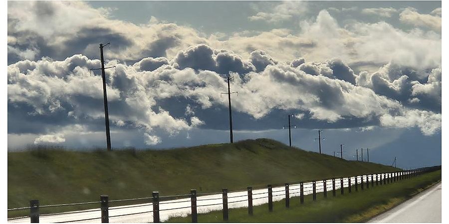 В МЧС предупредили о факторах опасности при грозах