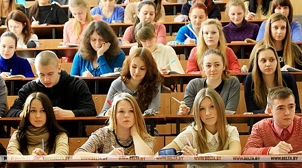 Стипендии спецфонда Президента назначены 187 студентам и курсантам