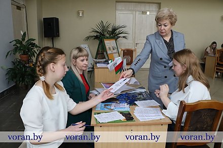 Работа для активной молодежи. В Вороновском районе прошла молодежная ярмарка вакансий