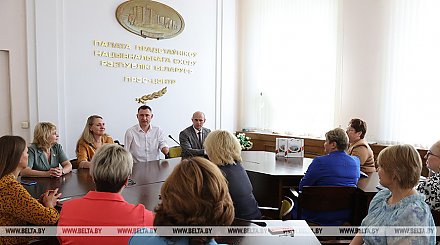 Первичка БСЖ Палаты представителей передала гуманитарную помощь детям Донбасса