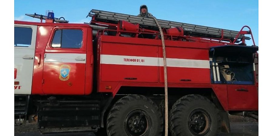 Самолет Су-30 упал на двухэтажный дом в Иркутске