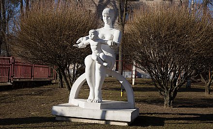 Весы для младенцев и первый УЗ-аппарат. Новый проект "ГП" к 100-летию здравоохранения