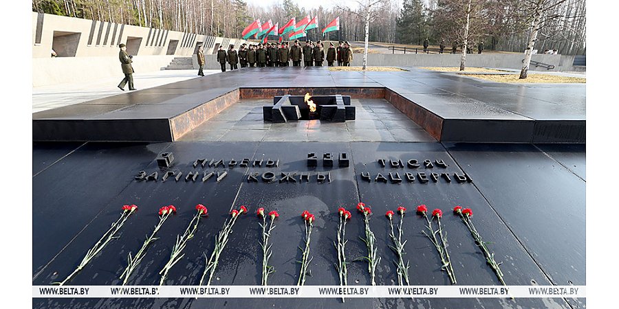 Кубраков в Хатыни: всем нам необходимо хранить память о тех событиях