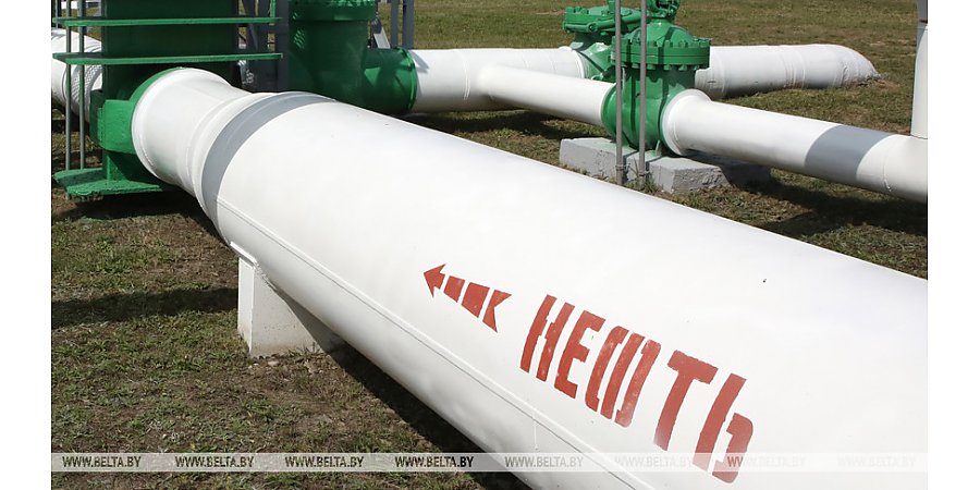 Беларусь подписала нефтяные контракты на 2021 год с рядом крупных российских поставщиков - Роман Головченко