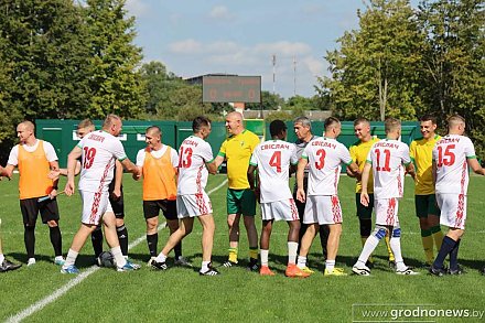 Каравай-фест продолжается на футбольном поле