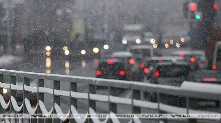 ГАИ дала советы водителям по безопасному вождению в гололед