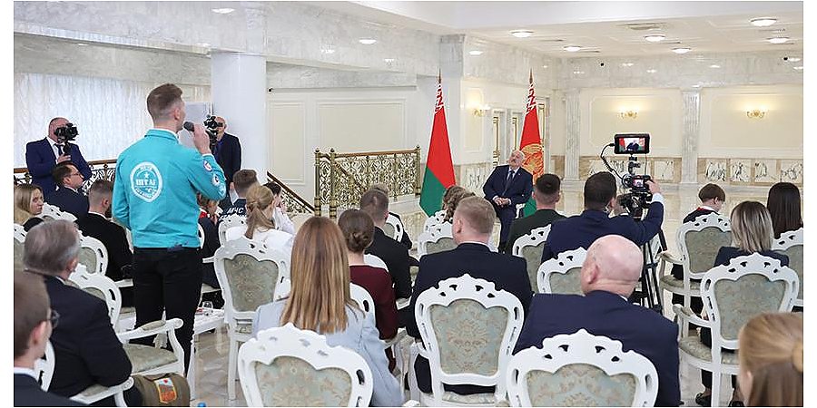 Александр Лукашенко рассказал о новом этапе в развитии белорусского автомобилестроения