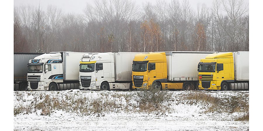 Правительство России установило пошлины в 35% на товары из недружественных стран