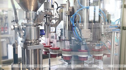 Александр Лукашенко о производителе косметики "Витэкс": образец того бизнеса, который нужен в Беларуси