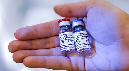 ВОЗ проверит данные об испытаниях российской вакцины от COVID-19