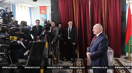 Лукашенко рассказал, за кого голосовал на выборах в местные Советы