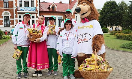 В Василишковском социальном пансионате «Васильки» проходит двухдневный Международный турнир по бочче Спешиал Олимпикс