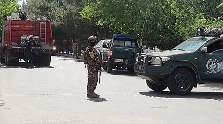 Четверо полицейских и 12 боевиков погибли во время нападения на КПП в Афганистане