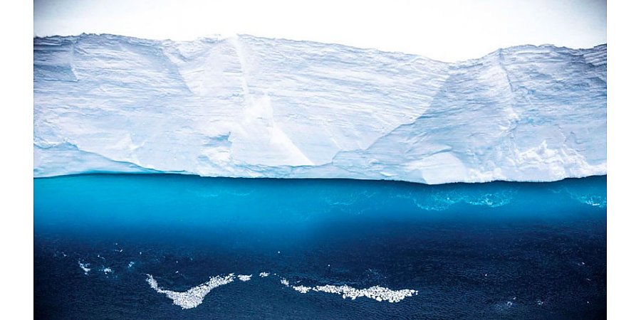 Самый большой в мире айсберг А-76 откололся от Антарктиды