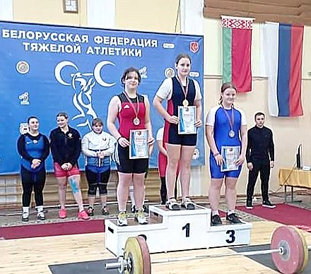 Вороновская тяжелоатлетка заняла второе место в республиканской спартакиаде