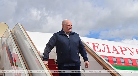 Александр Лукашенко прилетел в Москву на юбилейный саммит ОДКБ