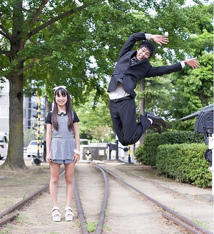 Новый тренд в семейных фотографиях в Японии – прыгающие папы
