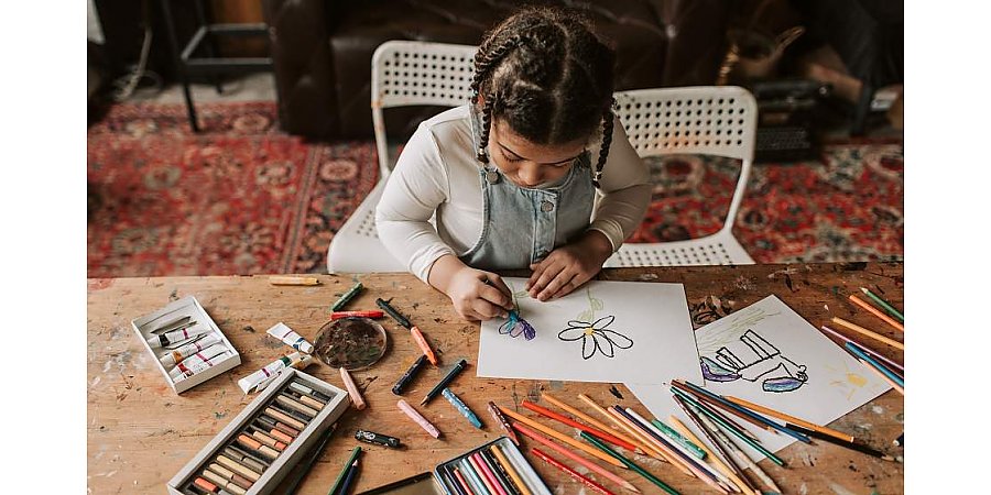 В области проходит конкурс детского рисунка «Бизнес глазами детей»