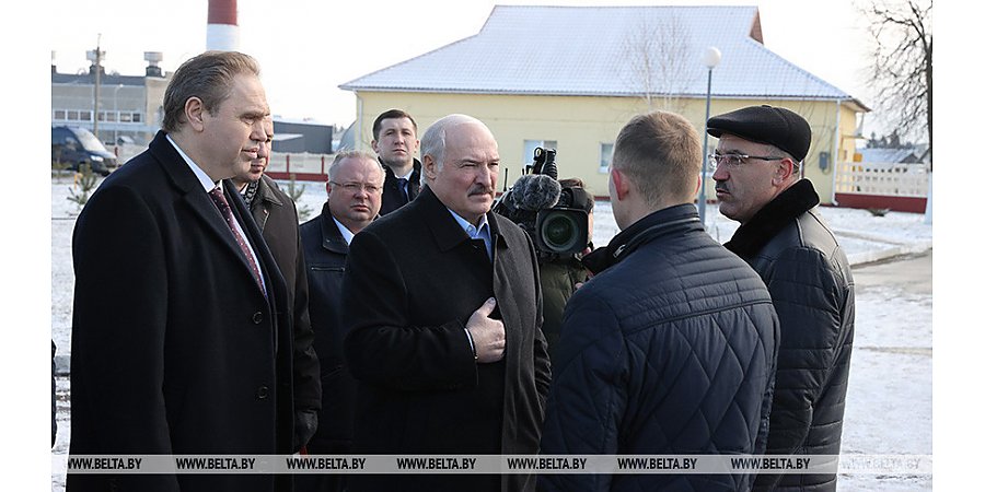 Александр Лукашенко посещает Гродненскую область, его ждут на "Молочном мире"