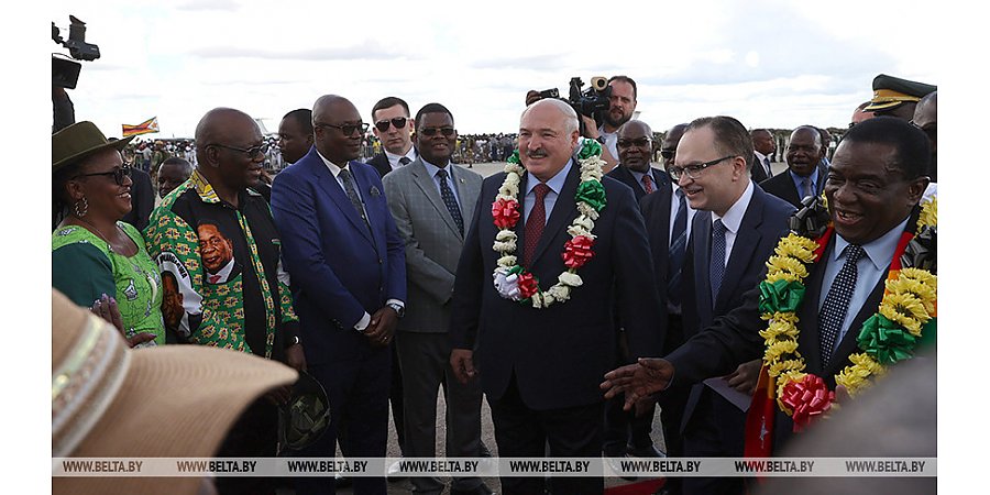 Александр Лукашенко прибыл с государственным визитом в Зимбабве