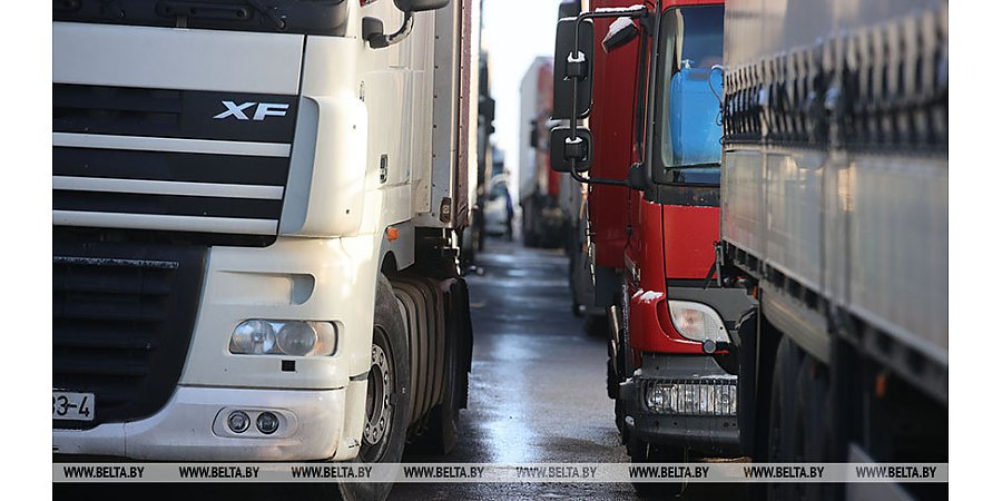 ГПК: скопление грузовиков фиксируется в направлении "Шальчининкая" и "Бобровников"