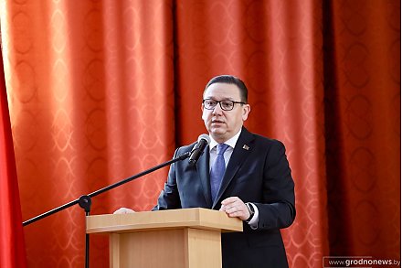 Владимир Перцов обсудил с молодежью Лиды базовые ценности белорусов